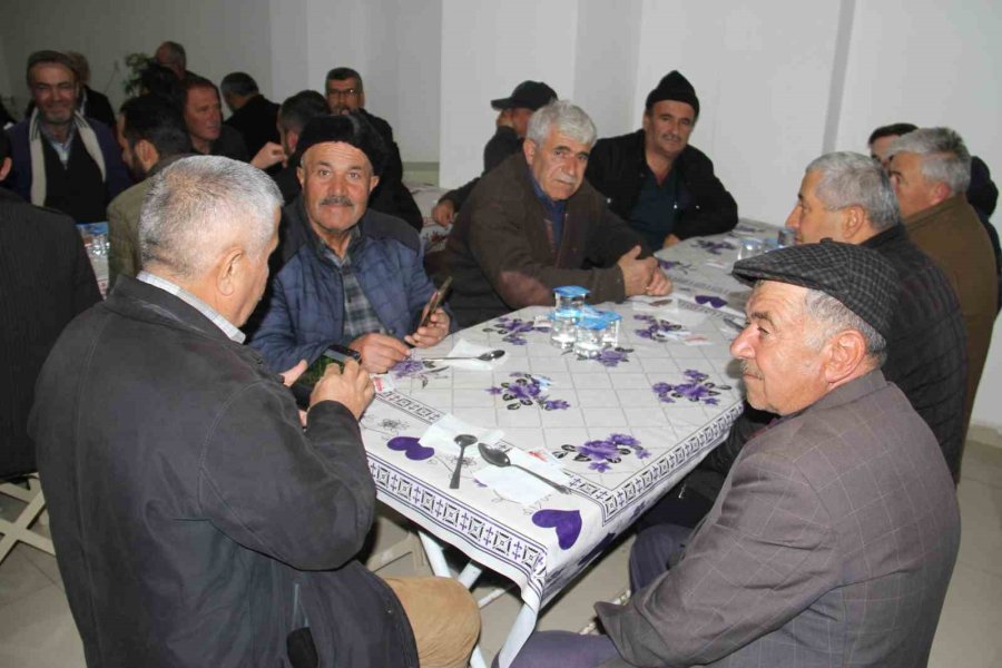 Göl Feneri Derneği Aşevi Ramazanda Her Gün Bin Kişiyi Doyuruyor