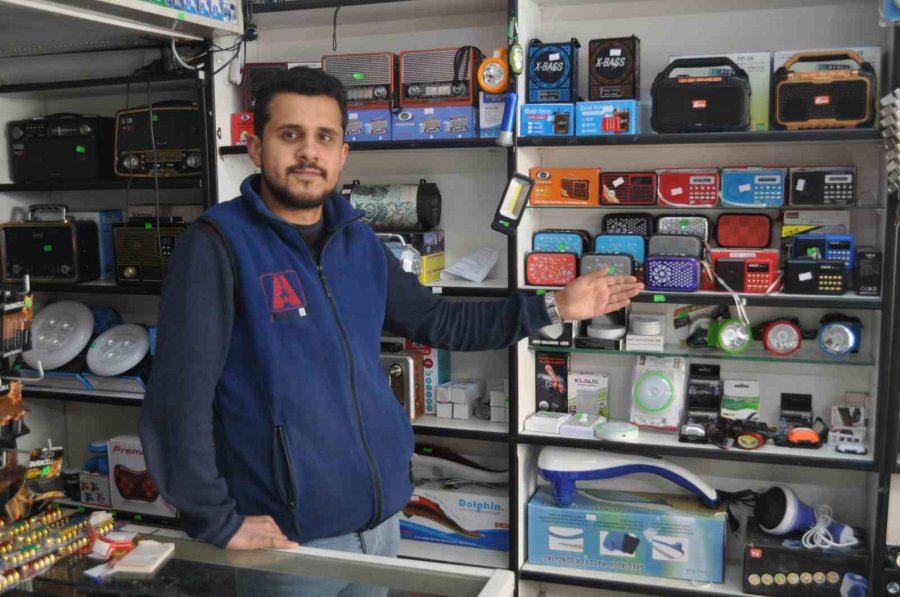 Depremden Sonra Fener Ve Radyo Satışları Arttı