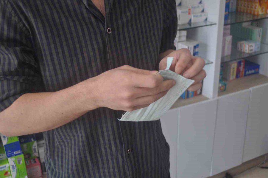 Artık Eskisi Kadar Maske Kullanılmıyor