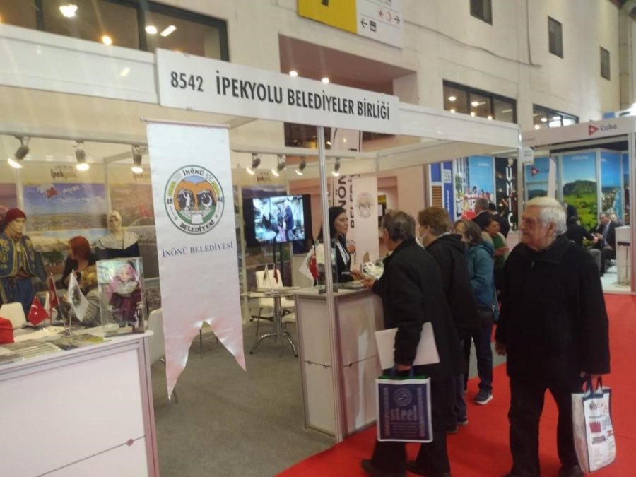 İnönü Belediyesi Ve İpekyolu Belediyeler Birliğinin Emıtt Fuarındaki Standına Yoğun İlgi