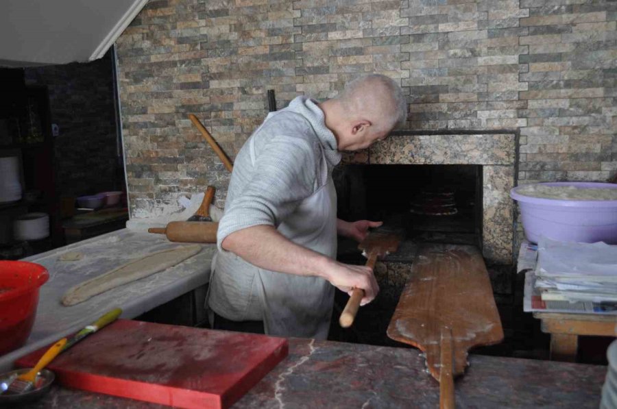 Ramazan Ayında Pide Geleneğinden Vazgeçilmedi