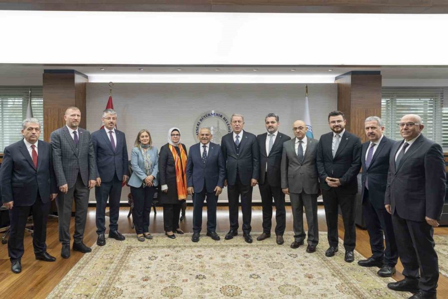 Milletvekili Adaylarına Büyükşehirde Coşkulu Karşılama