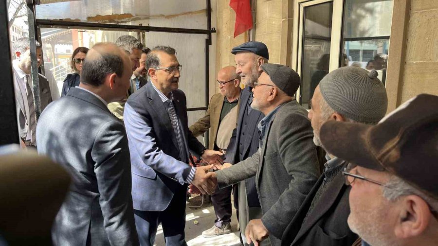 Bakan Dönmez Eskişehir’de Seçim Çalışmalarını Sürdürüyor