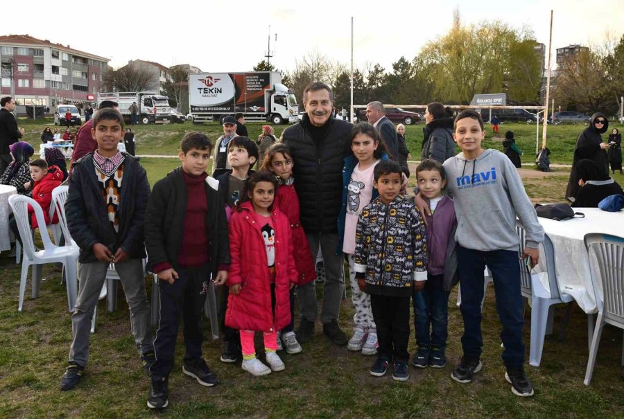 Ramazan Bereketi 3 Bin Vatandaşla Çamlıca’da Paylaşıldı