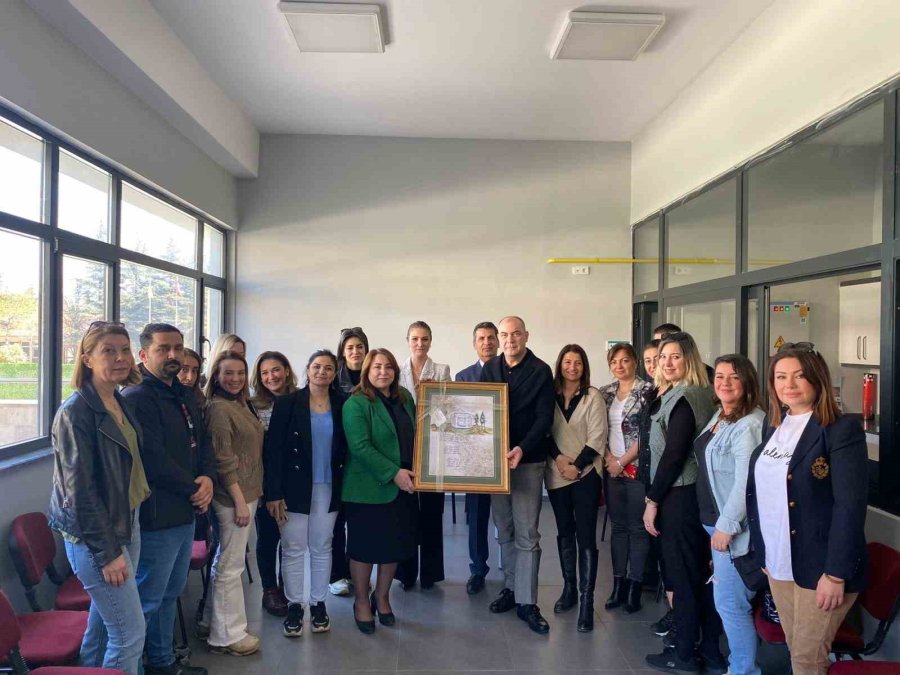 Umut Market Binlerce Aileye Hizmet Verdi