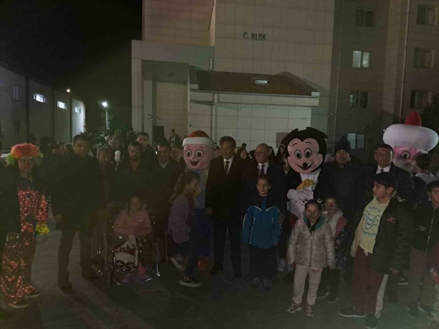 Depremzedeler "ramazan Sokağı"nda Eğlendi