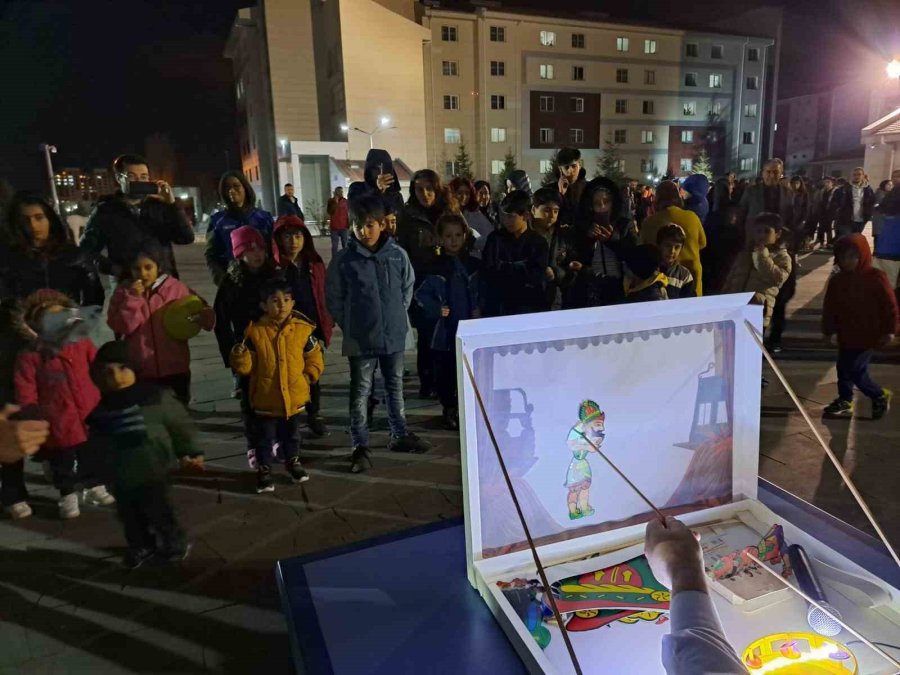 Depremzedeler "ramazan Sokağı"nda Eğlendi