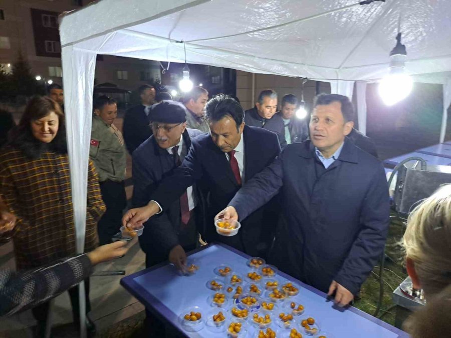 Depremzedeler "ramazan Sokağı"nda Eğlendi