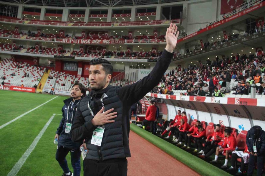 Spor Toto Süper Lig: Antalyaspor: 2 - Alanyaspor: 1 (ilk Yarı)