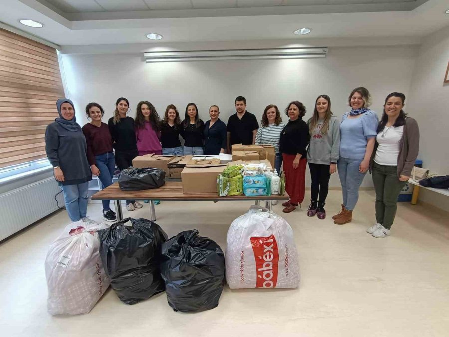 “kardeşimle 23 Nisan" Projesi İle Depremzede Çocuklara Destek Oldular