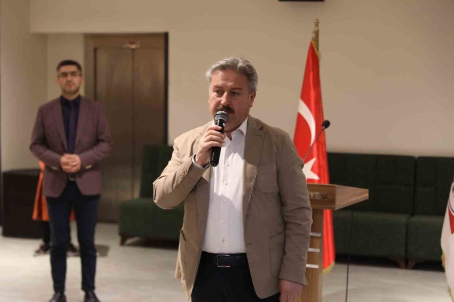 Depremzedeler Melikgazi’de Bir Araya Geldi