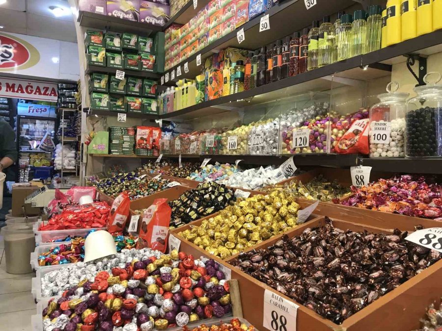 Bayramlık İkramlar İçin Alışveriş Yoğunluğu Başladı