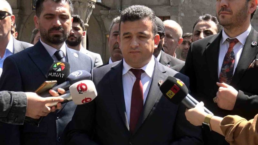 Büyük Birlik Partisi Seçim Çalışmalarına Türbe Ziyareti İle Başladı