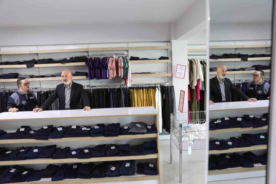 Başkan Çolakbayrakdar: "uzatmadık El, Dokunmadık Gönül Kalmayacak"