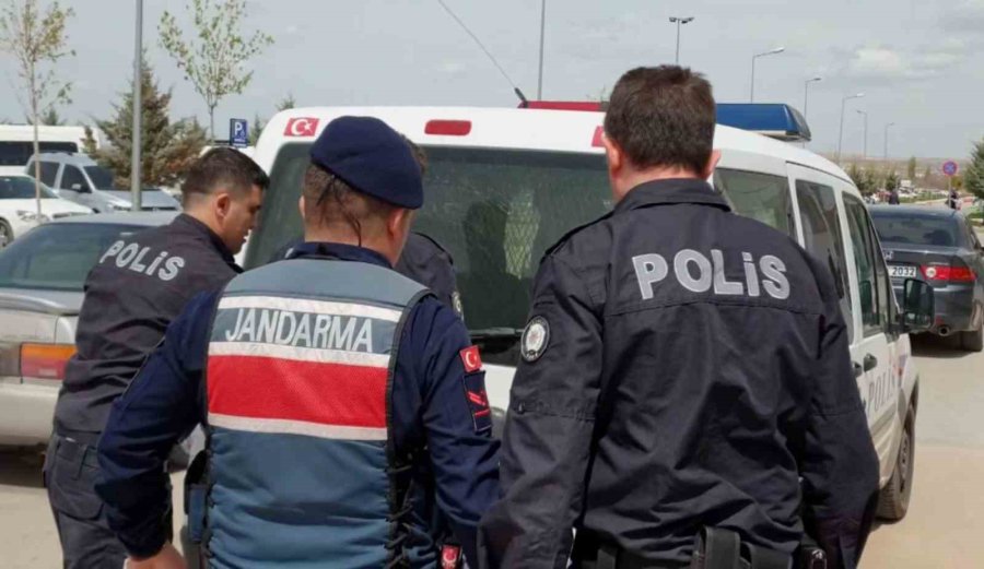 Aksaray’da Polis Hırsız Kovalamacası Film Sahnelerini Aratmadı
