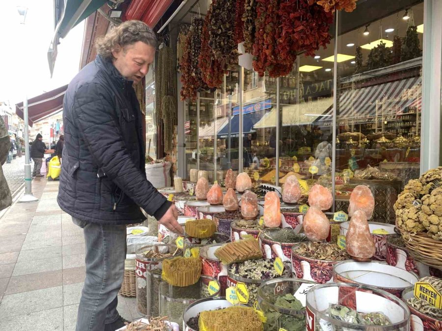 Bayramda Yaşanacak Hazımsızlıklar Bir Fincan Çay İle Atlatılabilir