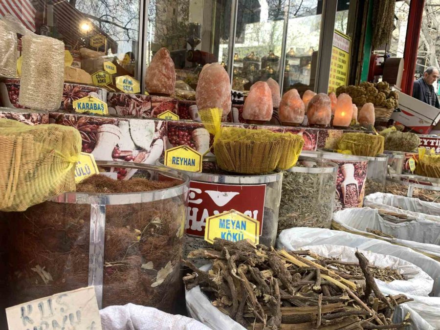 Bayramda Yaşanacak Hazımsızlıklar Bir Fincan Çay İle Atlatılabilir