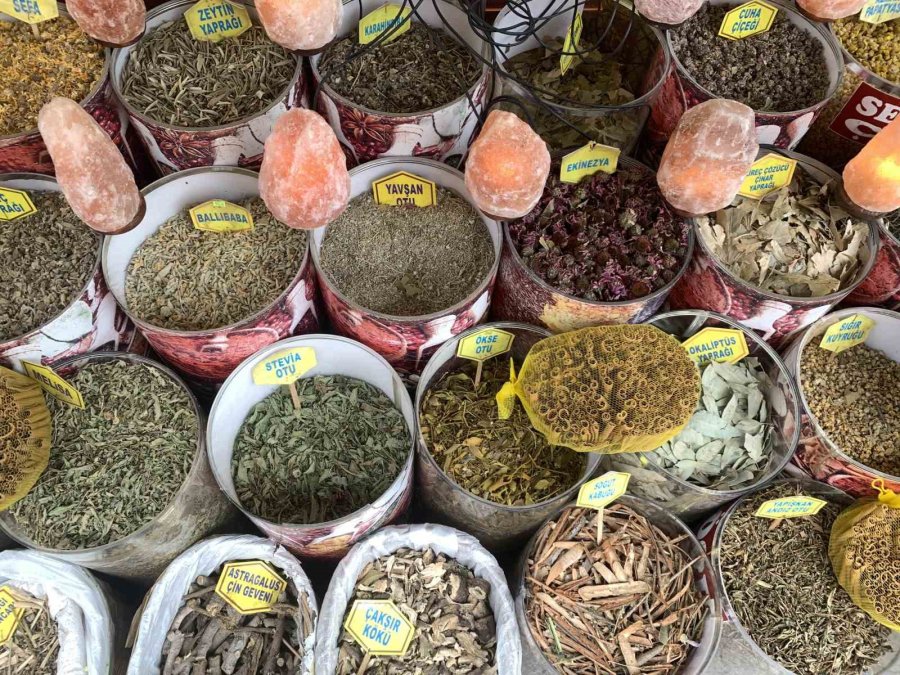 Bayramda Yaşanacak Hazımsızlıklar Bir Fincan Çay İle Atlatılabilir