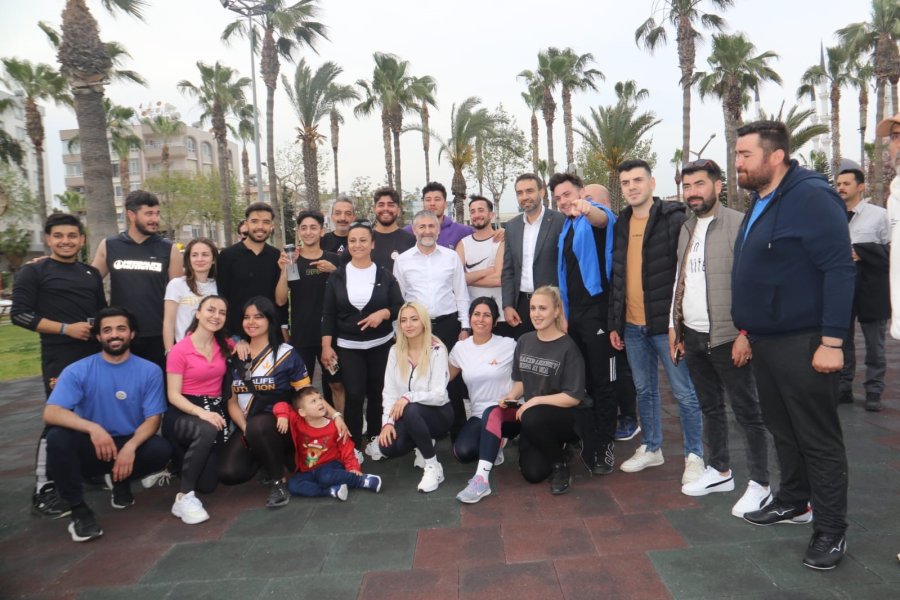 Bakan Nebati’nin Togg Esprisi Herkesi Güldürdü