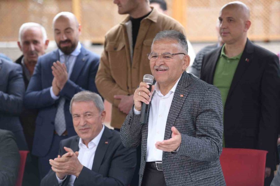 Bakan Akar Ve Başkan Büyükkılıç’tan İlçelere Çıkarma