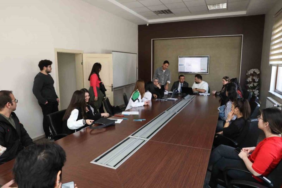 Büyükşehir’den 600 Öğrenciye Staj İmkanı