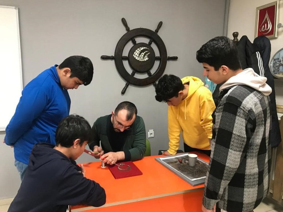 Büyükşehir, Kaymek Değer Gençlik’te "afet Bilinci Ve İlk 72 Saat" Semineri