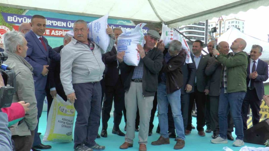 Bakan Akar: “teröristler İle Arasında Mesafe Olmayanlar Bizim İçin Büyük Bir Endişe Kaynağıdır”