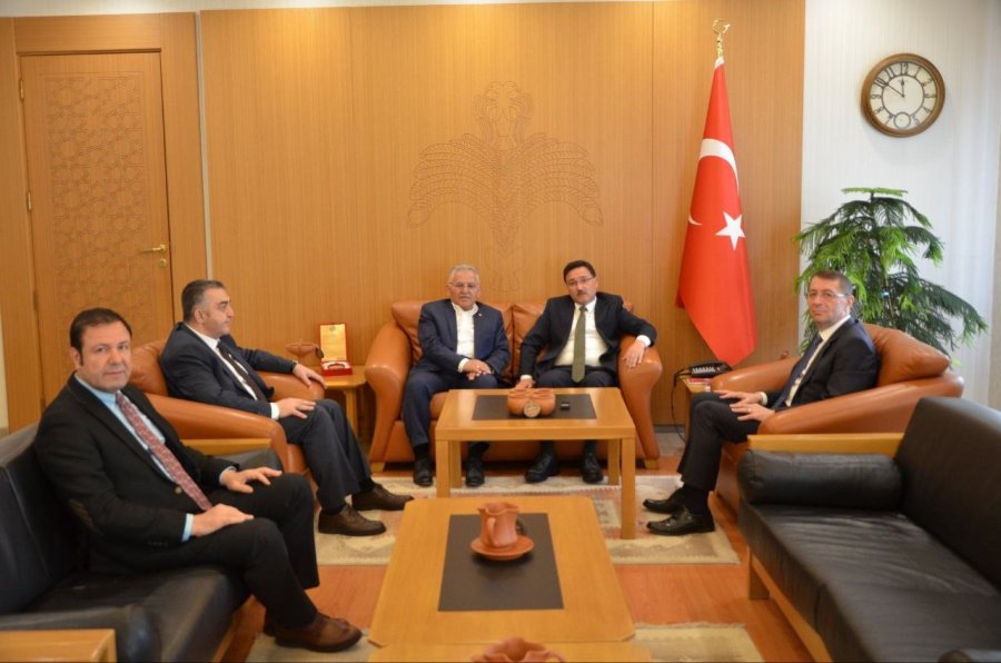 Vali Çiçek Kayseri’ye Döndü