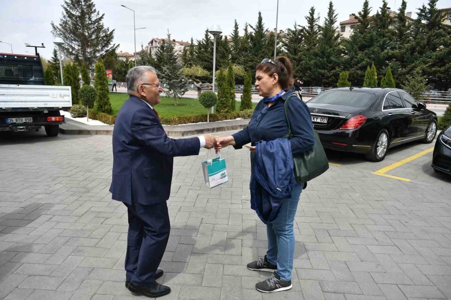 Bayram Öncesi Kolonyalar Başkan Büyükkılıç’tan