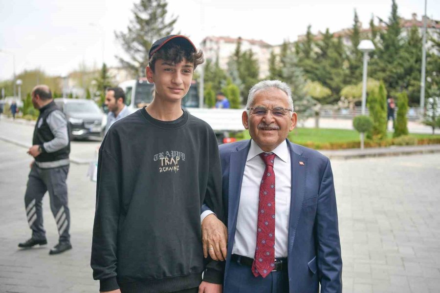 Bayram Öncesi Kolonyalar Başkan Büyükkılıç’tan