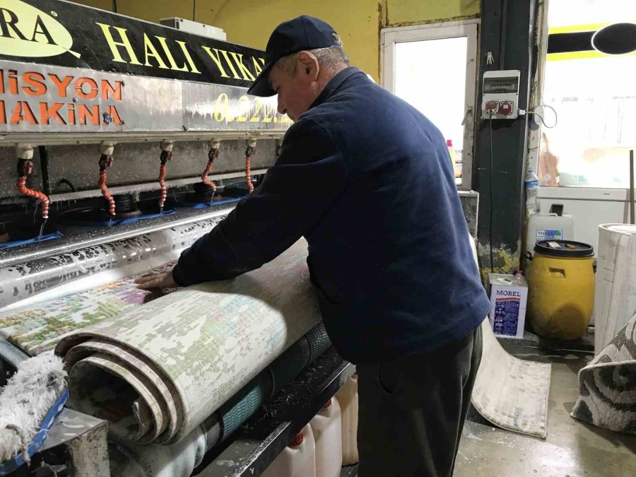 30 Lira Kar Etmek İçin 6 Bin Liralık Halıyı Ziyan Etmeyin