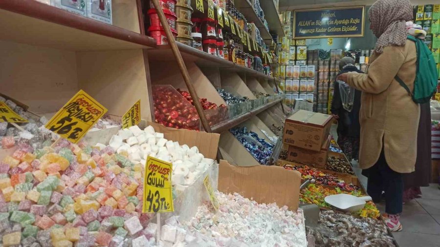 Fiyat Artışına Rağmen Bayramlık Tatlılara Talep Düşmedi
