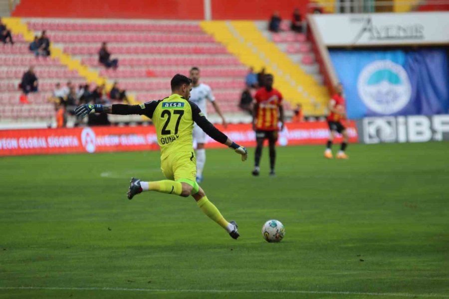 Spor Toto Süper Lig: Kayserispor: 0 - Kasımpaşa: 0 (ilk Yarı)