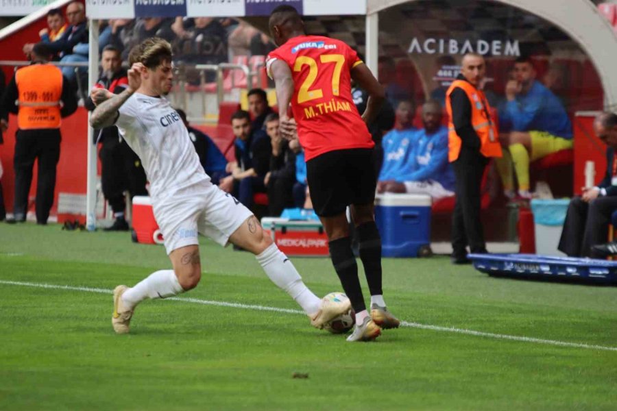 Spor Toto Süper Lig: Kayserispor: 0 - Kasımpaşa: 0 (ilk Yarı)