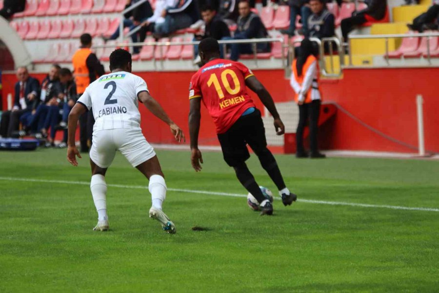 Spor Toto Süper Lig: Kayserispor: 0 - Kasımpaşa: 0 (ilk Yarı)
