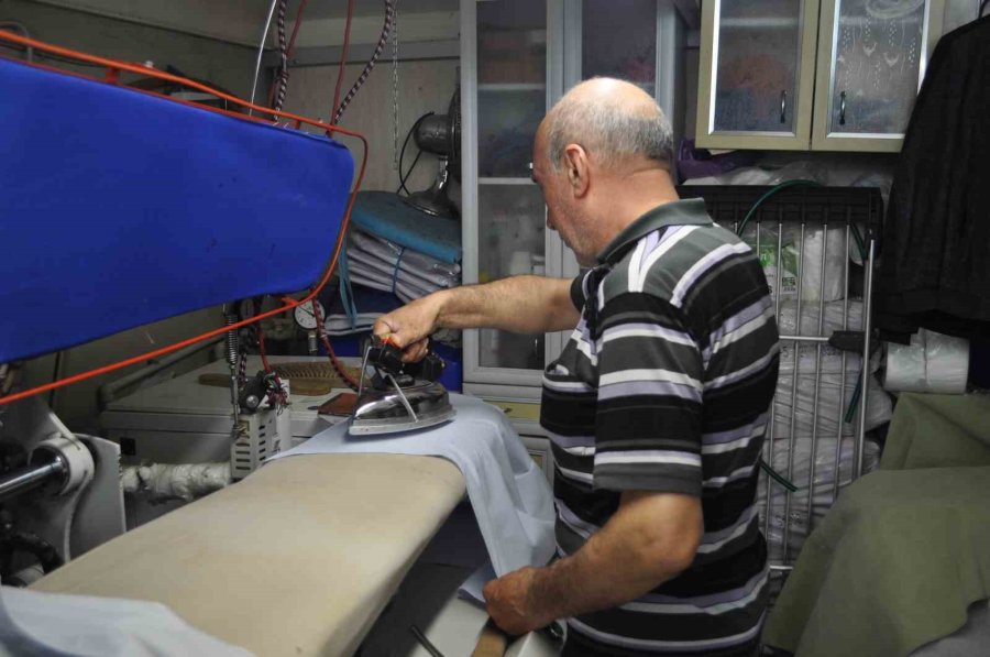 Kuru Temizlemecilerin Bayram Mesaisi Yoğun Geçti