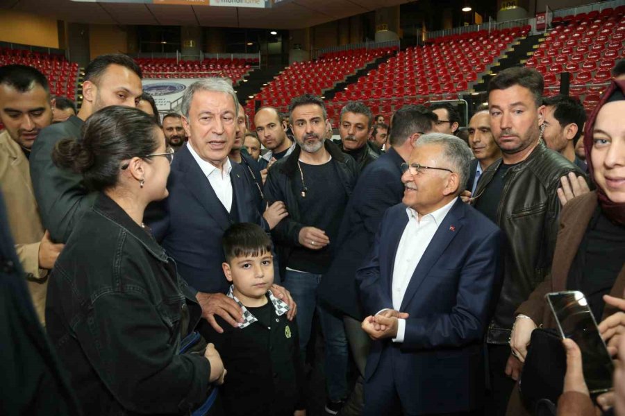 Başkan Büyükkılıç, Memurlarla Bir Araya Geldi