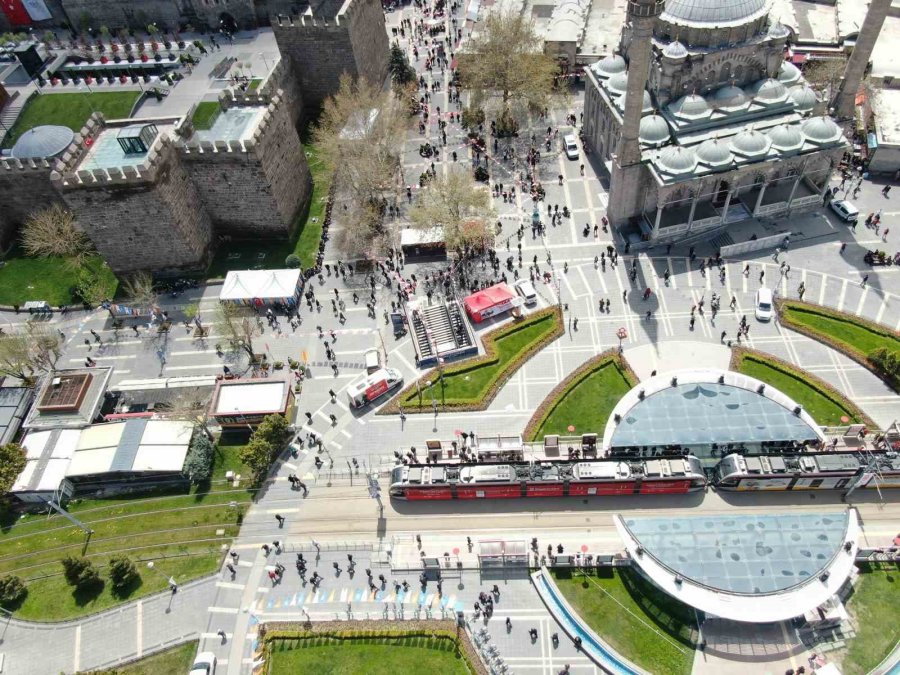 Kayseri’de Bayram Yoğunluğu