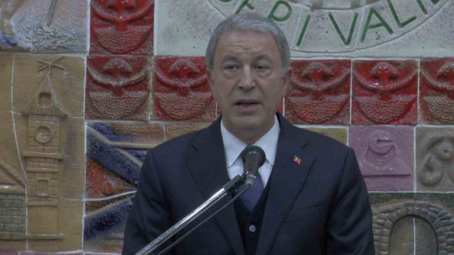 Bakan Akar’dan Togg’lu Bayramlaşma