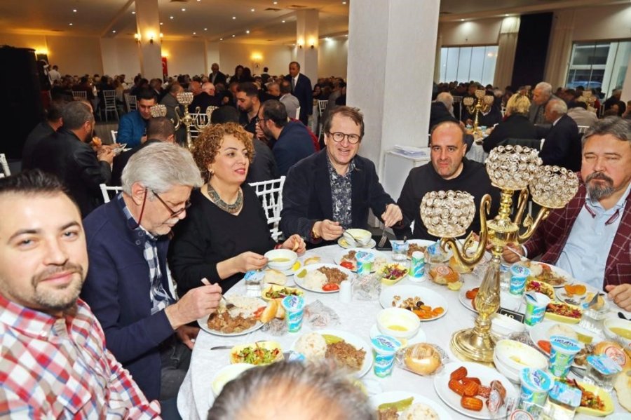 Seyitgazililer İftarda Buluştu