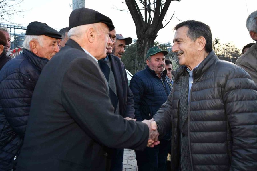 Başkan Ataç, Alpu’da Vatandaşlarla İftar Yaptı