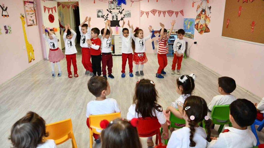 Çocuklar 23 Nisan’ı Coşkuyla Kutladı