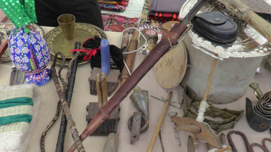 1.5 Asırlık Çerkez Kaması İlk Günkü Gibi