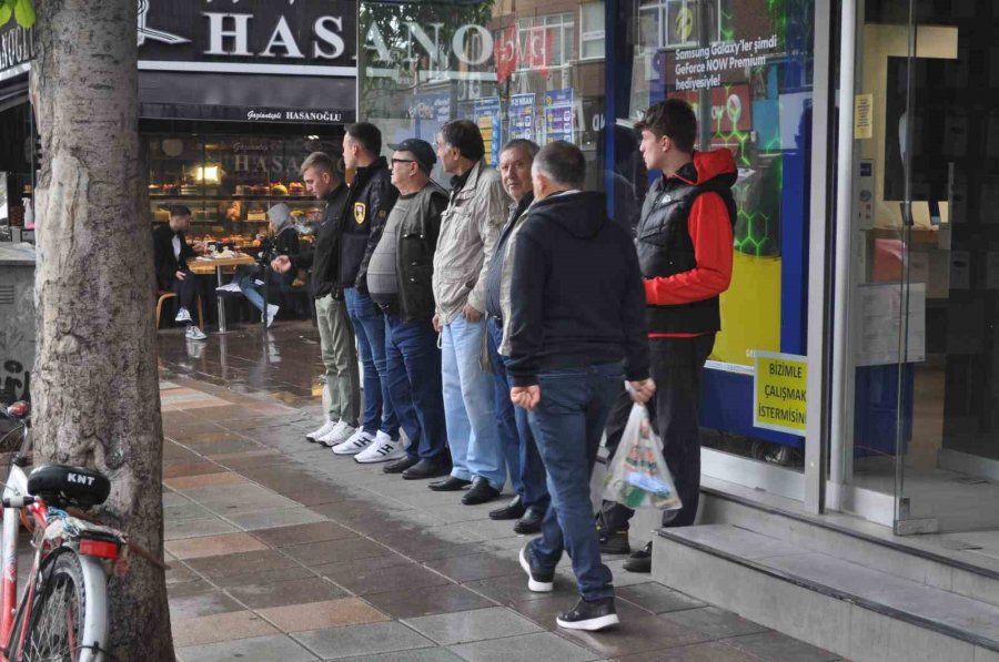 Bayramda Sağanak Yağmur Etkili Oldu