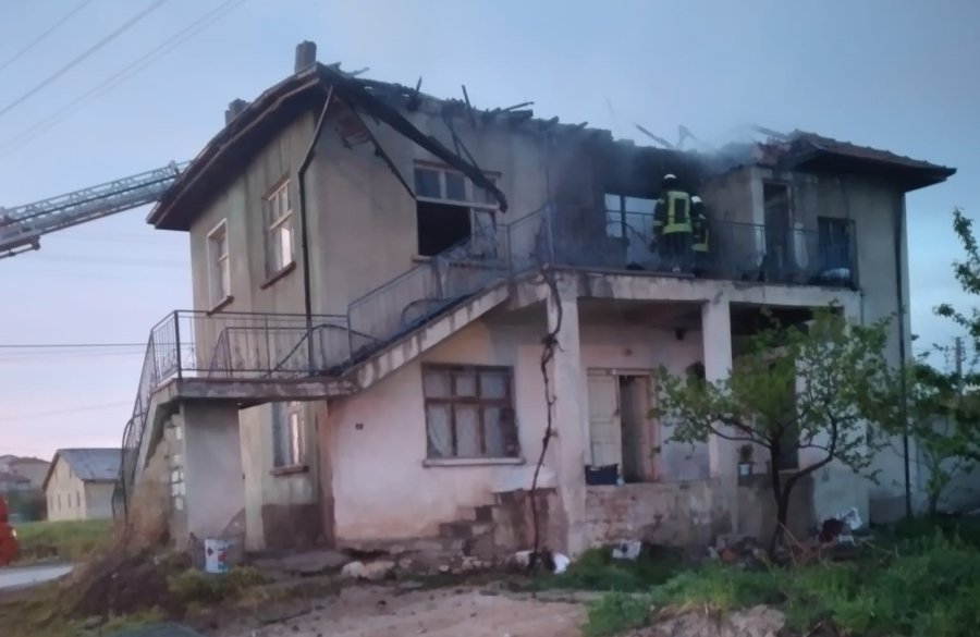 Karaman’da Ev Yangını Korkuttu