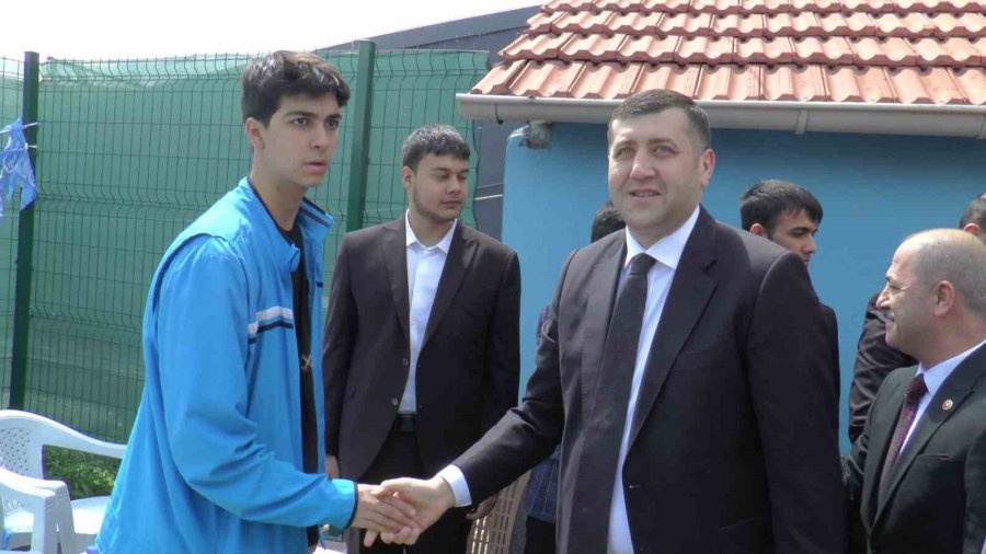 Baki Ersoy: “milliyetçi Hareket Partisi Her Gittiğimiz Yerde İnanılmaz Bir Teveccüh Görmektedir”