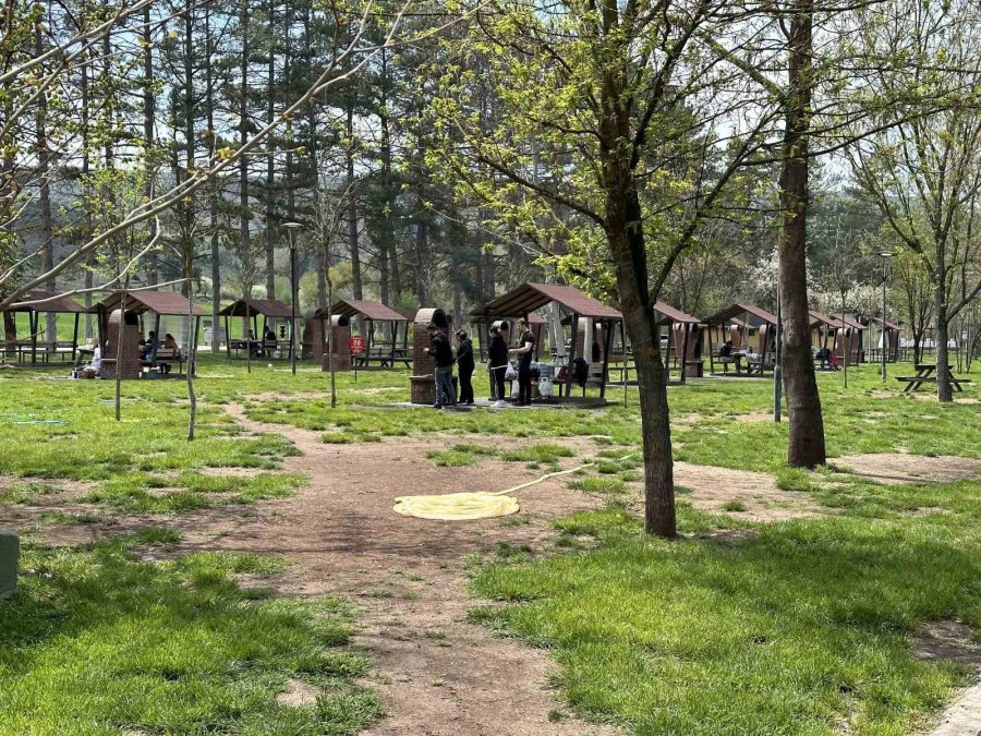 Yağmur Beklentisi Vatandaşların Piknik Planlarını İptal Ettirdi