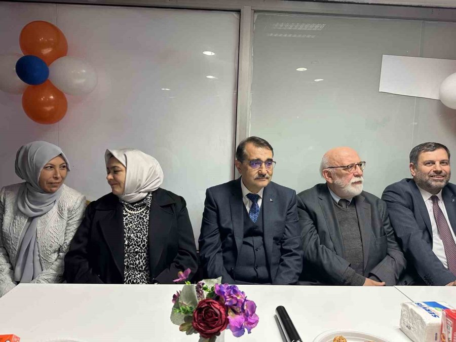 Bakan Dönmez, Eskişehir’de Seçim Bürosu Açılışına Katıldı