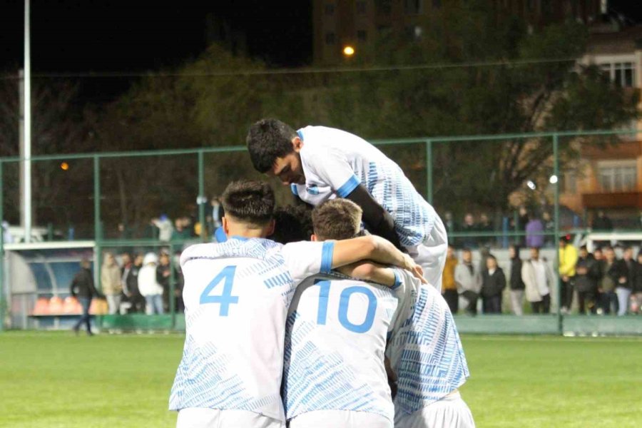 Kayseri Atletikspor Bal İstiyor