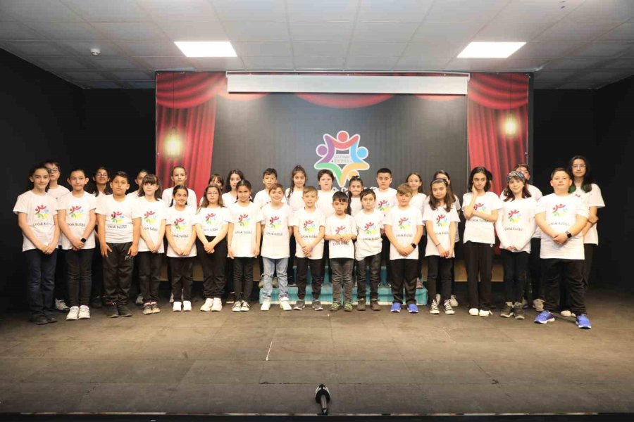 Başkan Çolakbayrakdar: "tüm Dünya Çocuklarının Bayramı Kutlu Olsun"